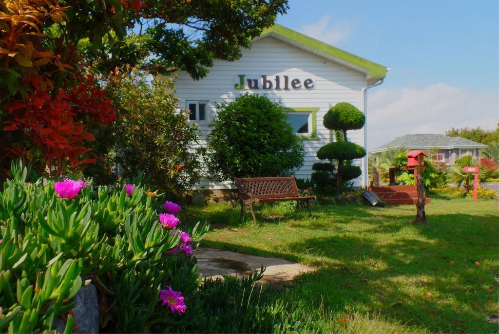 Jubilee Chalet Villa Seogwipo Eksteriør billede